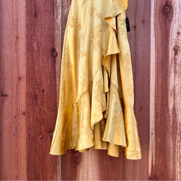Golden Yellow Satin Floral Jacquard Faux-Wrap Midi Dress 🌿 - Picture 5 of 10
